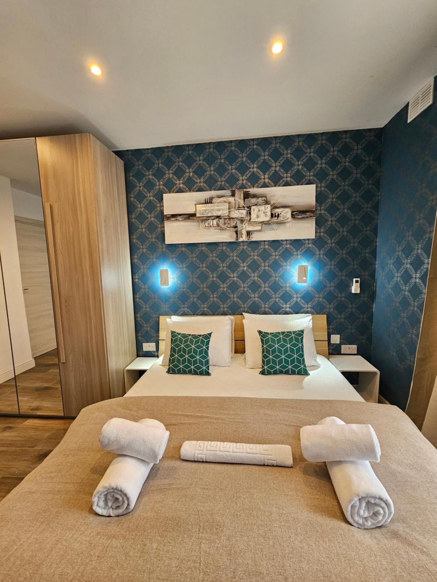 Korzo Suites Sliema I ภายนอก รูปภาพ